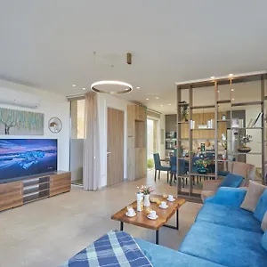Vie Bleu Villa Protaras