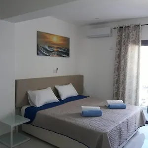 P.l Hermes & Apartment Larnaca